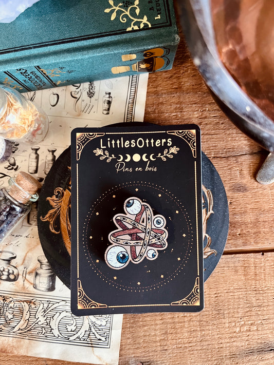 "Magic Hand" Wooden pin